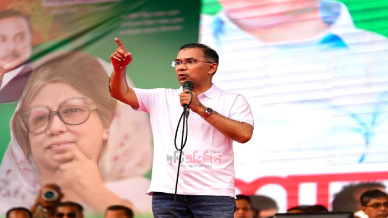 ষড়যন্ত্রের গন্ধ পাচ্ছি: প্রধানমন্ত্রী